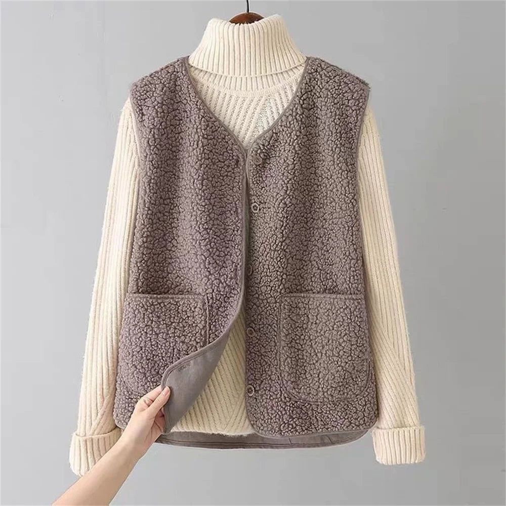 Lucy™ - Classic Cardigan